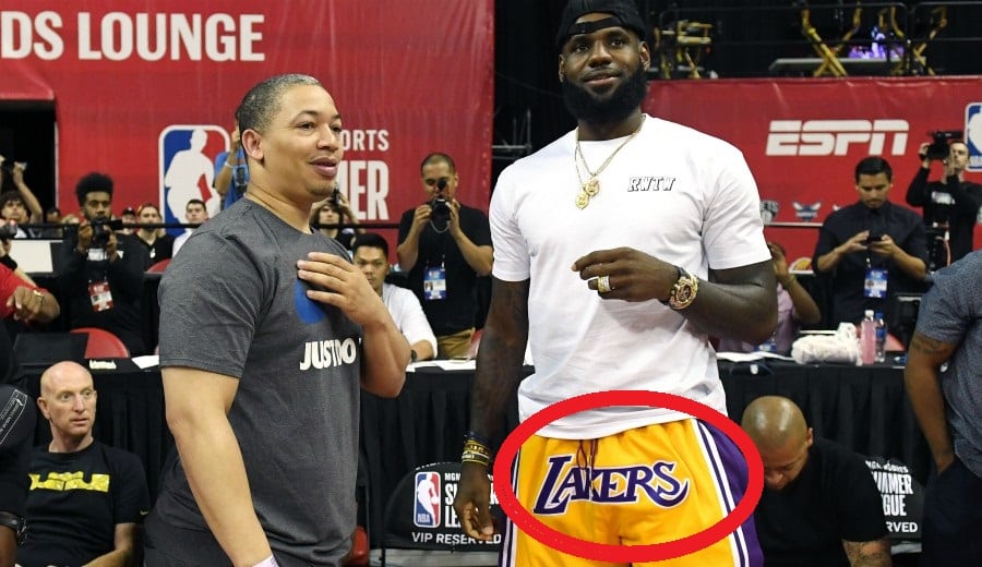 Así la camiseta LeBron James en los Lakers